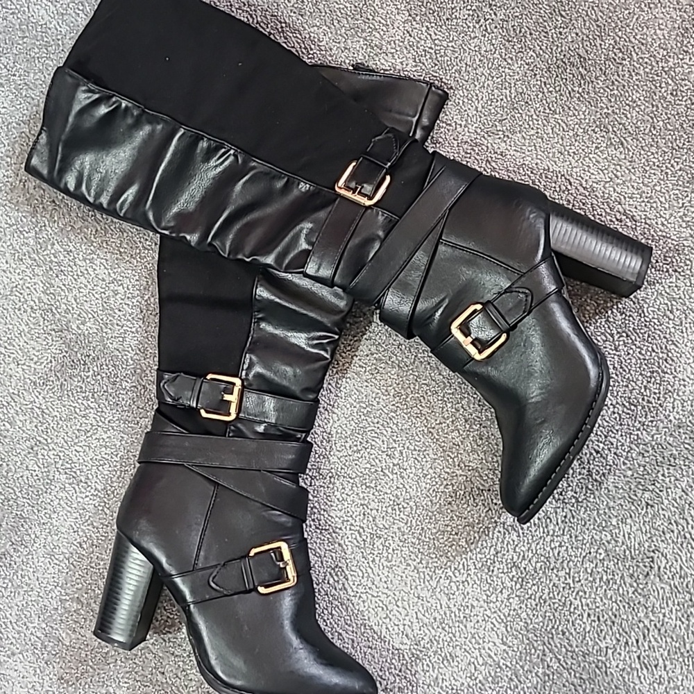 Size 8 black knee boot with gold detail